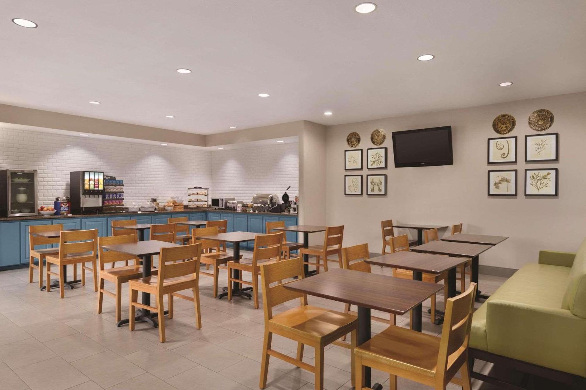 Country Inn & Suites By Radisson, Madison, Al Luaran gambar