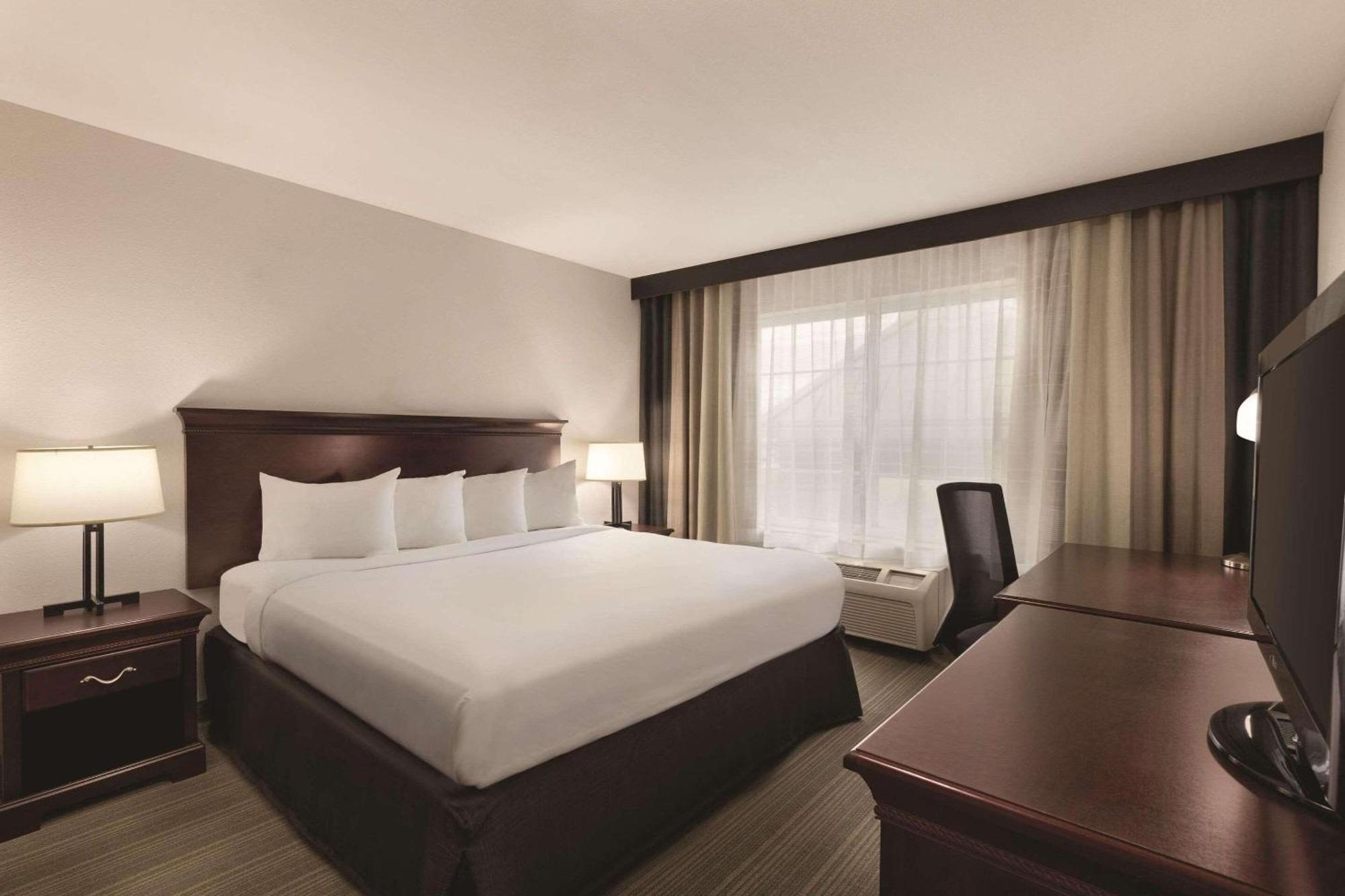Country Inn & Suites By Radisson, Madison, Al Luaran gambar